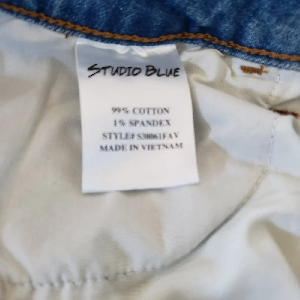 Studio Blue Lulu‎ High Rise Fringe Hem shorts Size 28